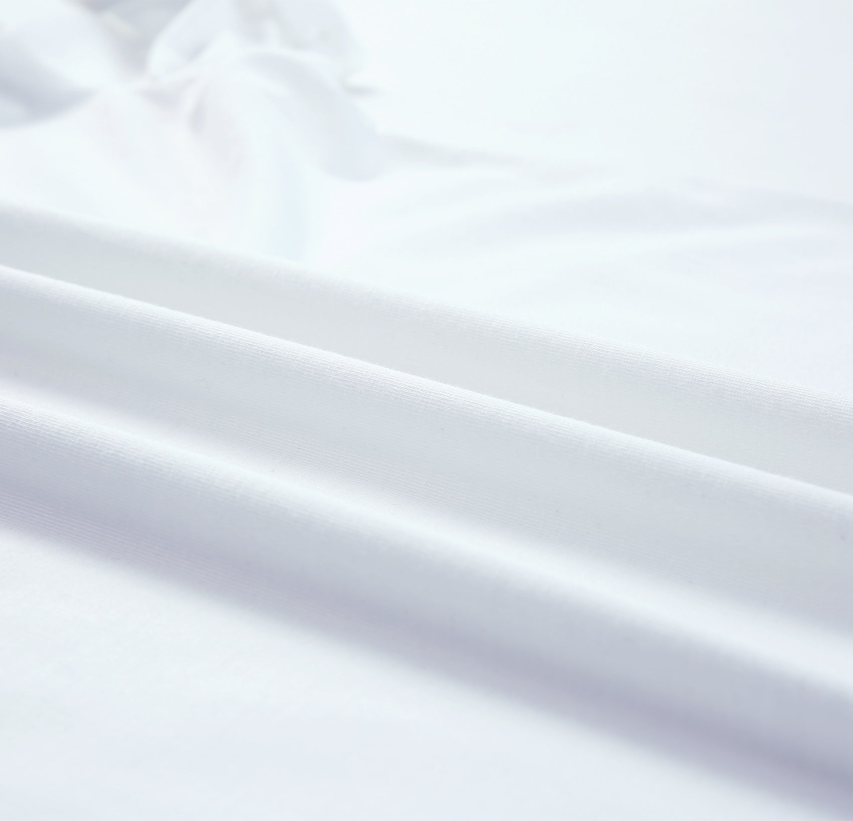 White Solid Color Crew Neck Tee-Tops-MomFashion