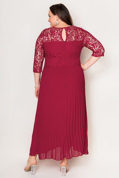 Red Lace Scalloped V Neck 3/4 Sleeves Pleated Tulle Plus Maxi Dress-Plus Size-MomFashion